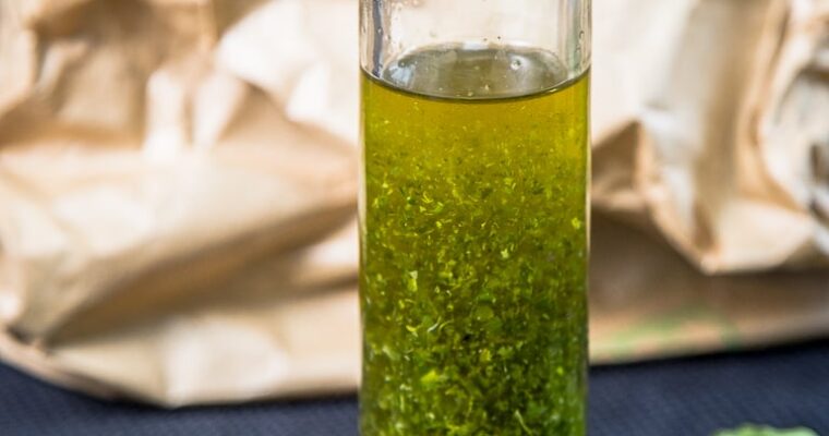 Huile d’olive au basilic