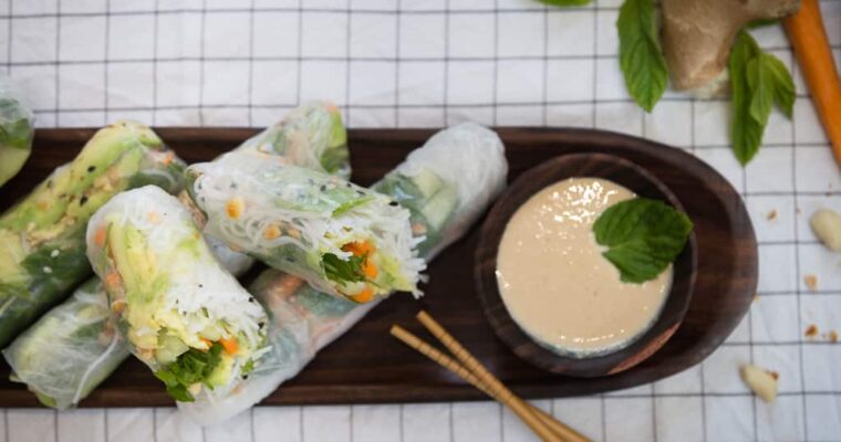 Rouleaux de Printemps Vegan, Sauce Cacahuète-Gingembre (Sans Gluten)