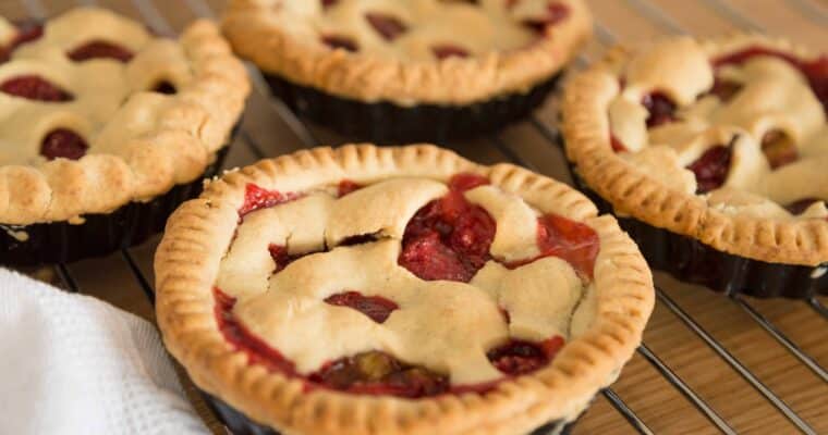 Mini Pies Fraises Rhubarbe