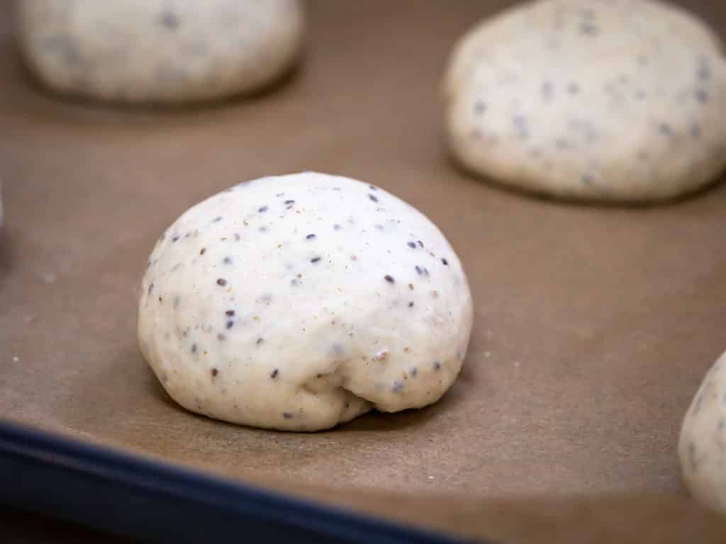 Une recette pour faire de jolis petits pains à burger vegan maison