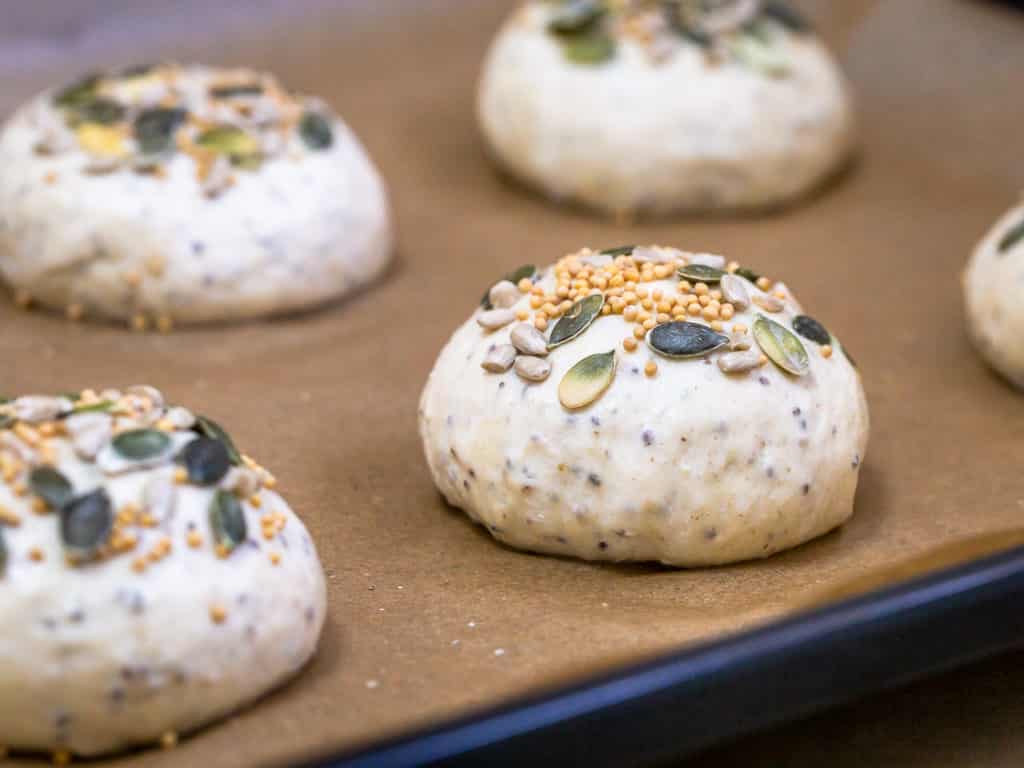 Une recette pour faire de jolis petits pains à burger vegan maison