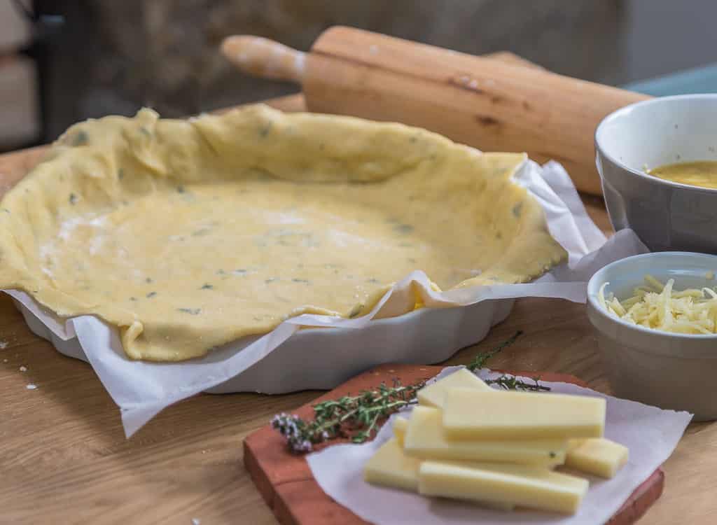 Une délicieuse recette de tarte salée à la courgette et au comté ! Une parfaite petite quiche végétarienne :) 