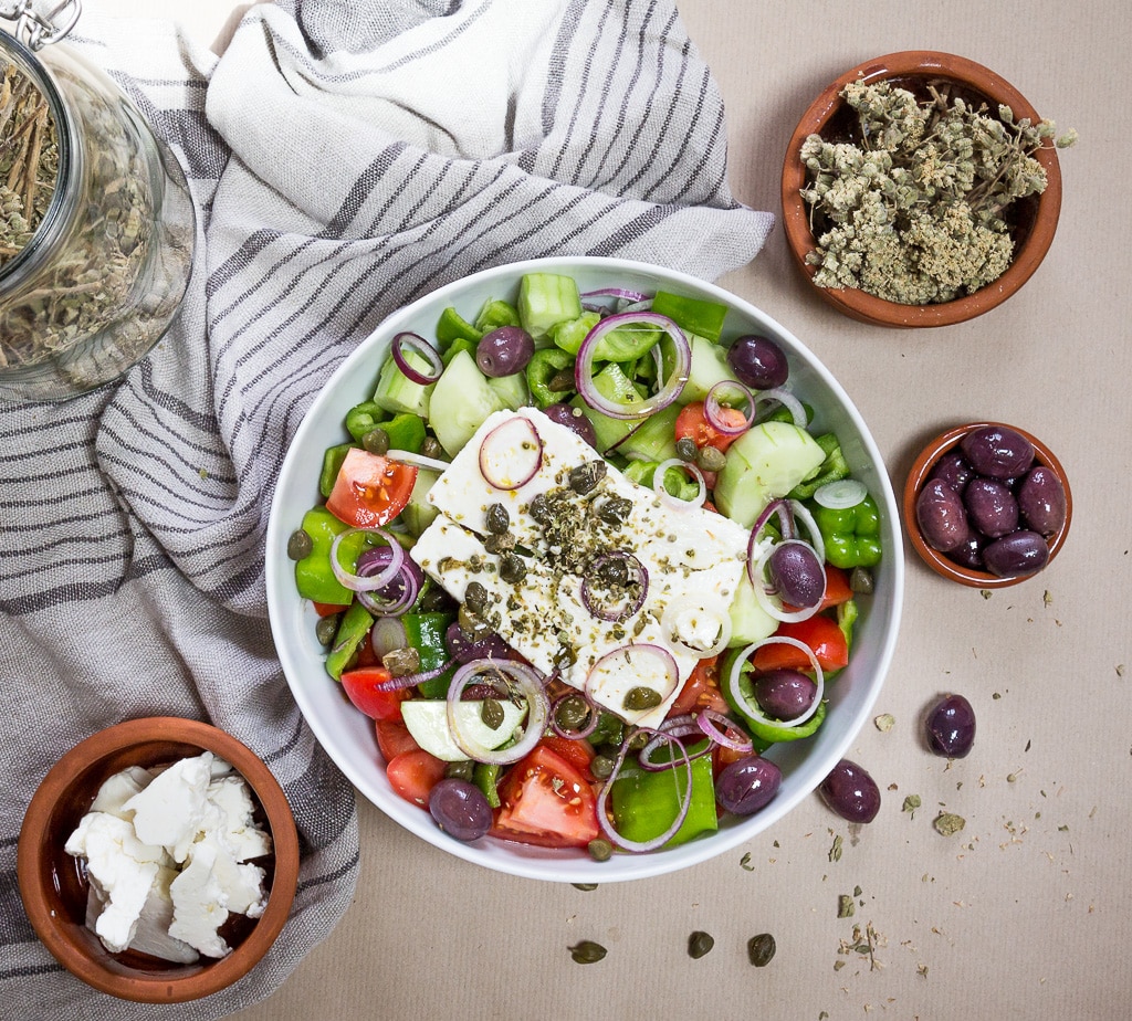 Plat mijoté végétarien grec à la feta