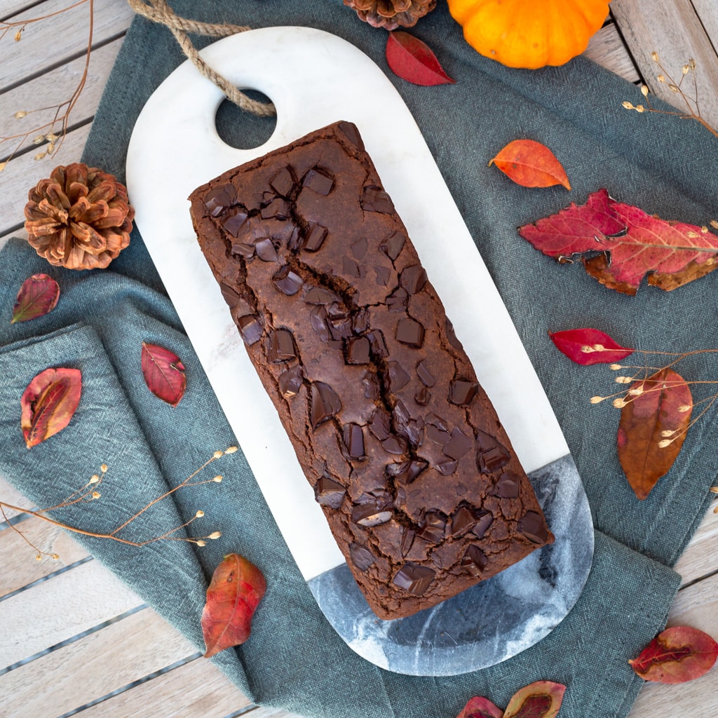 Une recette de cake chocolat-châtaigne sans gluten et vegan, super moelleux. Recette végétalienne.