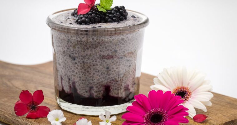 Chia Pudding à la Mûre (Vegan et Sans gluten)