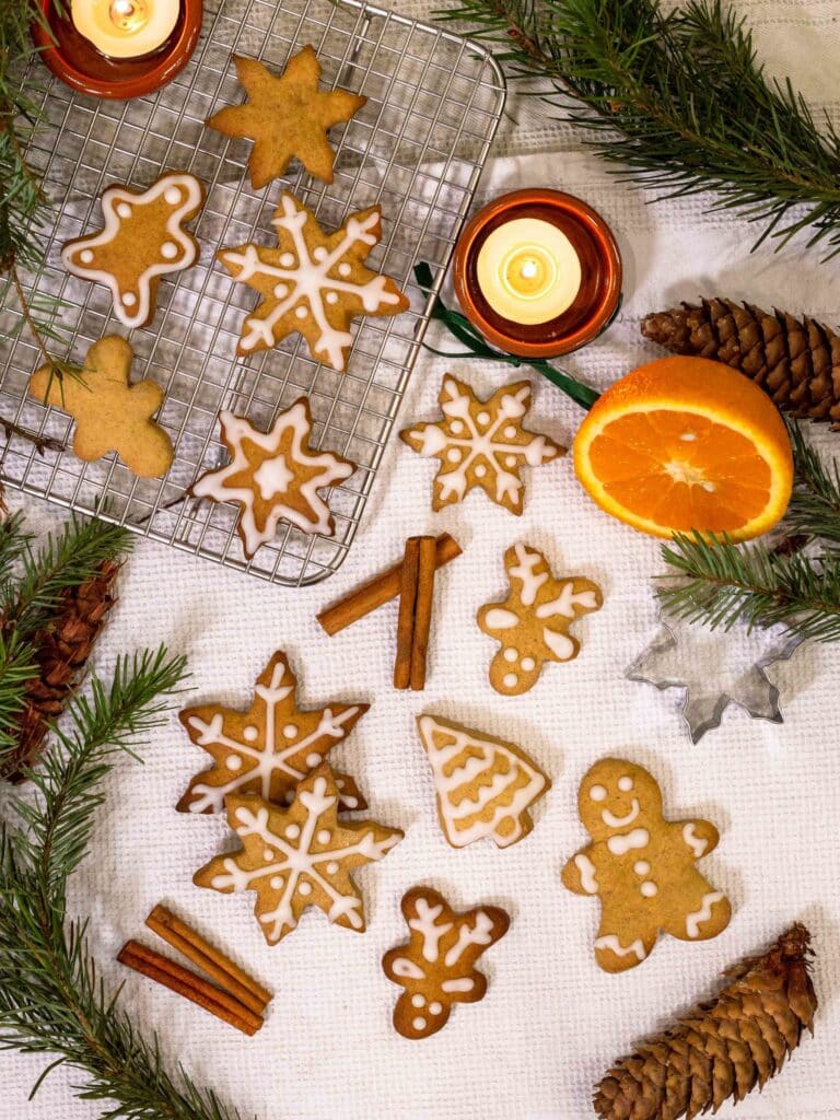 Une recette de biscuits de Noël aux agrumes et aux épices ! Miam :)