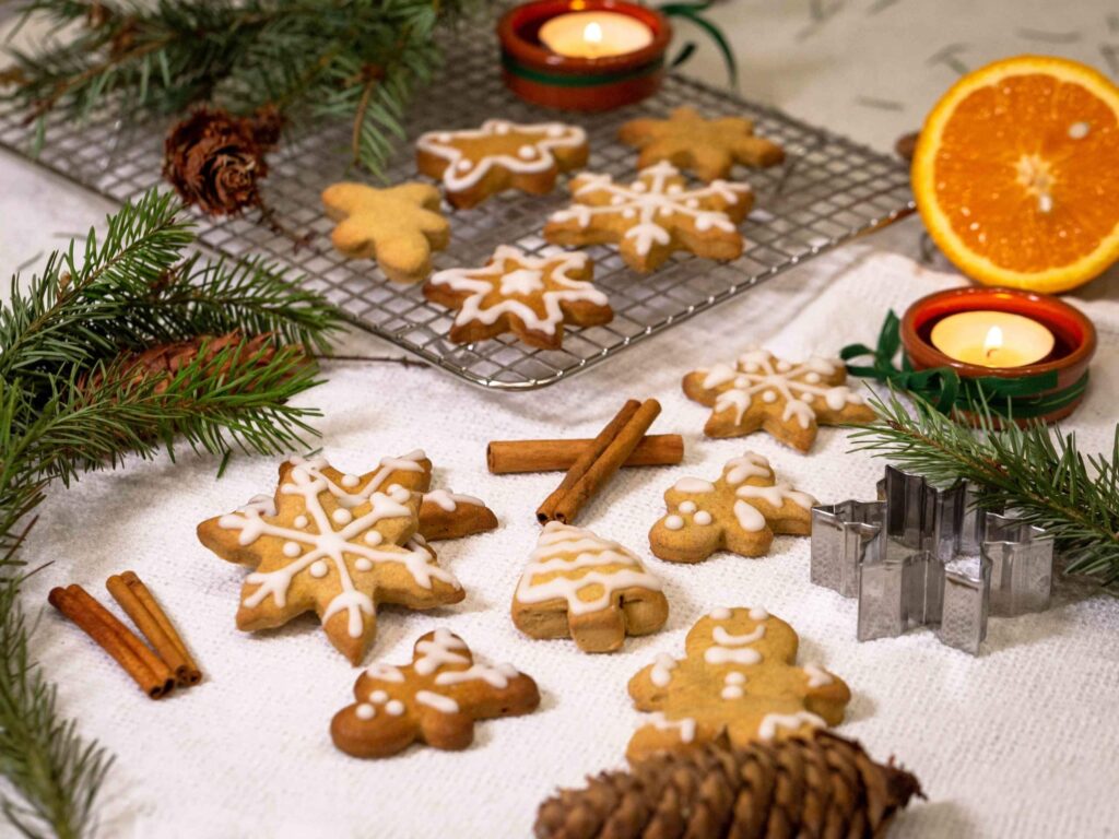Une recette de biscuits de Noël aux agrumes et aux épices ! Miam :)