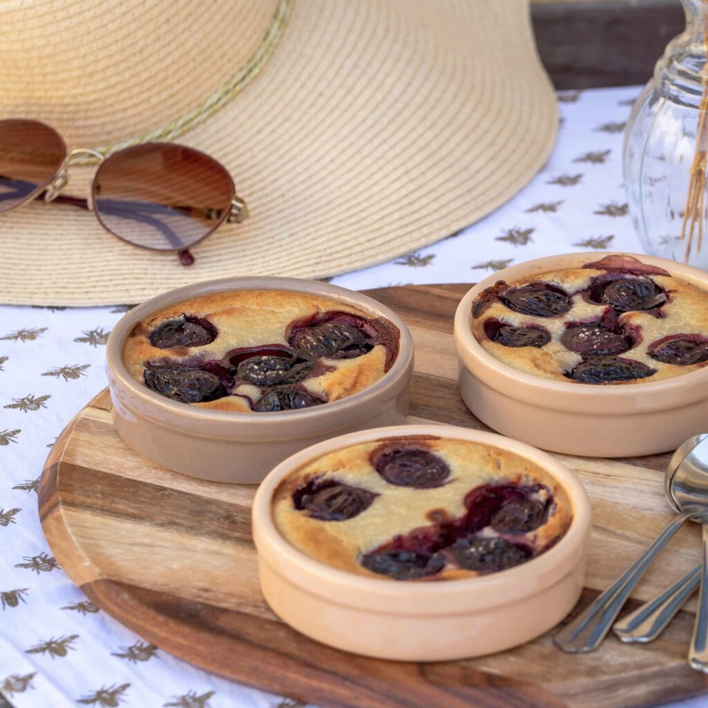 Une recette de clafoutis végétalien à la cerise !
Recette de dessert sucré sans œufs
Végétalien / végétarien