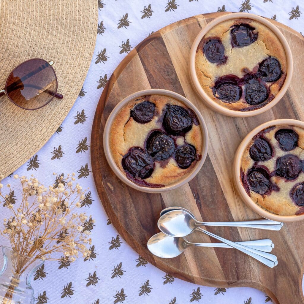 Une recette de clafoutis végétalien à la cerise !
Recette de dessert sucré sans œufs
Végétalien / végétarien