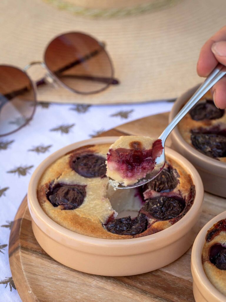 Une recette de clafoutis végétalien à la cerise !
Recette de dessert sucré sans œufs
Végétalien / végétarien