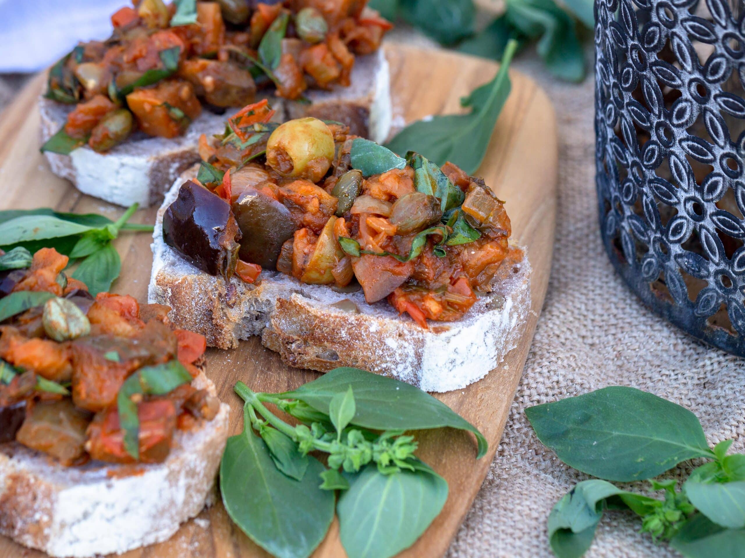 Caponata – Salade Sicilienne d’Aubergines et de Câpres (Vegan et Sans Gluten)