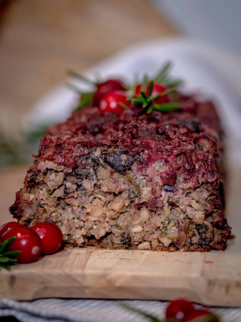 Découvrez cette recette de Rôti aux Cèpes Vegan et Sans Gluten, parfaite pour le Réveillon de Noël ou du Nouvel An ! Elle est simple à préparer et, je vous l'assure vous allez vous régaler !