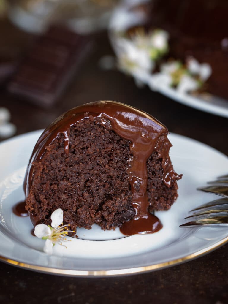Voici une recette toute simple de moelleux au chocolat sans beurre et sans farine ! Un délice sans gluten !