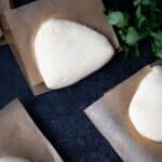 Est-ce que vous connaissez les baos ? Ces petits pains chinois, cuits à la vapeur que l'on peut garnir à sa guise ! Ils sont faciles à faire et 100% vegan !
