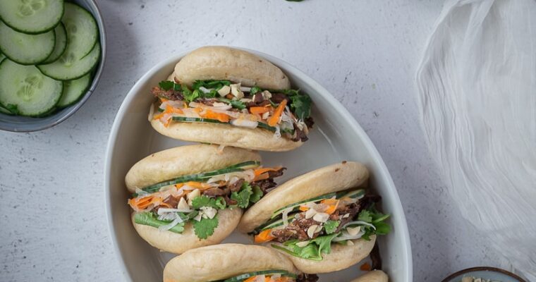 Gua Bao Vegan (petits sandwichs chinois dans un pain vapeur)