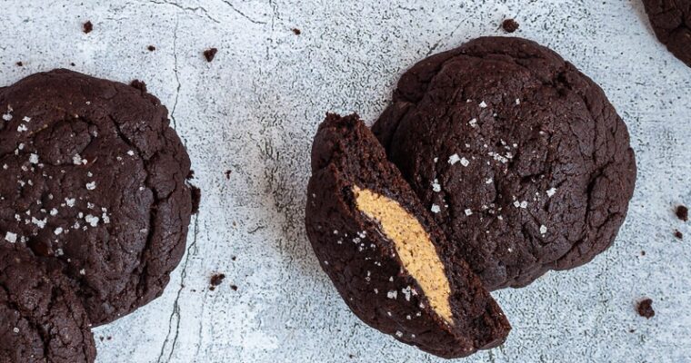 Cookies Chocolat fourrés au Beurre de Cacahuète