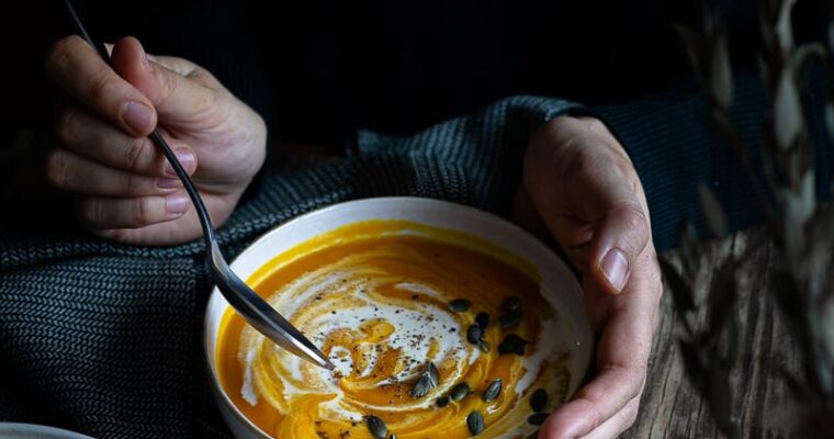 Velouté de Potimarron Express avec 3 ingrédients (recette vegan, simplissime)