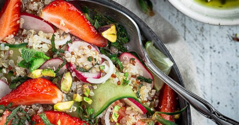 Taboulé Revisité au Quinoa, Concombre et Fraises