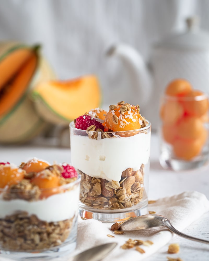 Pour bien démarrer la journée, ce granola croquant vanille coco est la douceur incarnée ! Avec son goût tout doux, il se marie à peu près avec tout ce que vous voudrez.