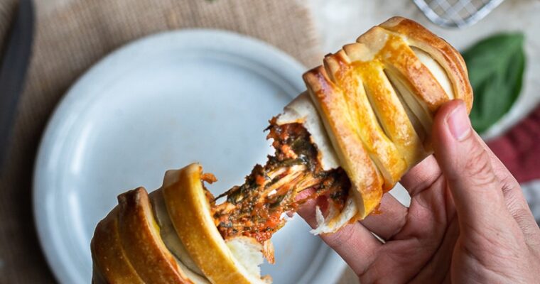 Pizza Pockets à la Mozzarella