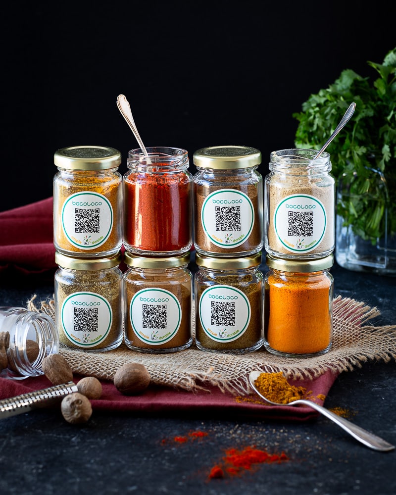 Ce riz coco aux épices a tout ce qu'il faut pour vous emmener loin ! Sur une base de riz long blanc, on ajoute de belles épices parfumées et de la crème de coco, avec une cuisson lente ! Miam ! Un délice !