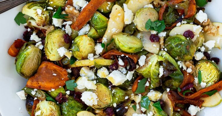 Salade d’Automne aux Choux de Bruxelles et Bacon de Carotte