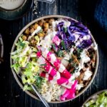Ce Shawarma Bowl Vegan est une belle découverte ! On y retrouve les saveurs des shawarma libanais, mais sans viande et en salade !