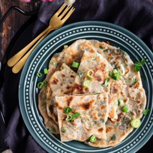 Ces Pains plats aux patates et petits pois, inspirés des parathas indiens ne sont pas compliqués à faire !