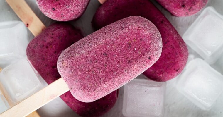 Bâtonnets glacés amande et fruits rouges