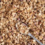 Ce Granola aux amandes express a conquit mon cœur en un rien de temps ! Il est simple et tellement bon !!