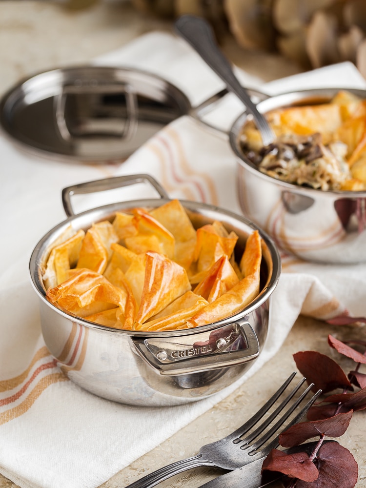 Ces Mini tourtes de Champignons et Saint Nectaire sont le parfait plat de réconfort pour cet automne ! A la fois fondant et croustillant !