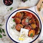 Ces courgettes à la sauce tomate à la grecque sont certainement mon plat préféré au monde ! Zéro exagération !