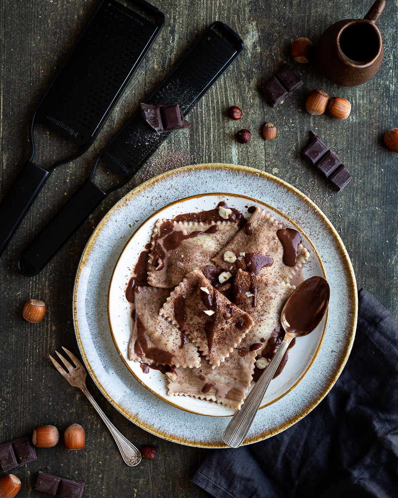 Nous avons créé ces Raviolis Poire Chocolat en collaboration avec Microplane, tout en gourmandise et en originalité