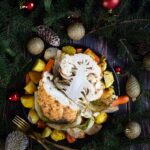 Ce Chou-Fleur au four tout simple est inspiré de la cuisine de ma mère ! J’ai eu envie de la cuisiner en reprenant sa façon de faire le poulet.