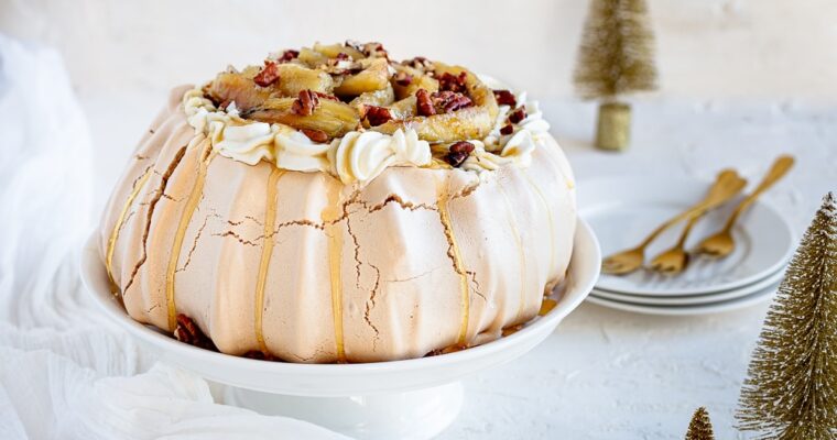 Pavlova Bananes flambées et Miel de Bourdaine