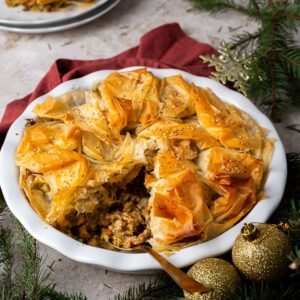 Cette Tourte de Noël pleurotes et estragon est le plat parfait pour votre menu végétarien ou vegan de fêtes de fin d'année !