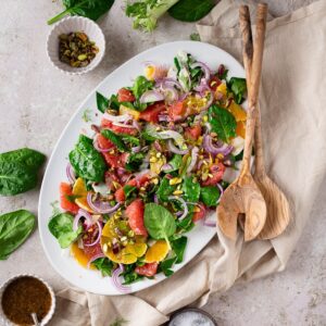 En ce moment, je raffole de salades d’hiver. Et voici la petite dernière : la Salade épinards agrumes et fenouil !