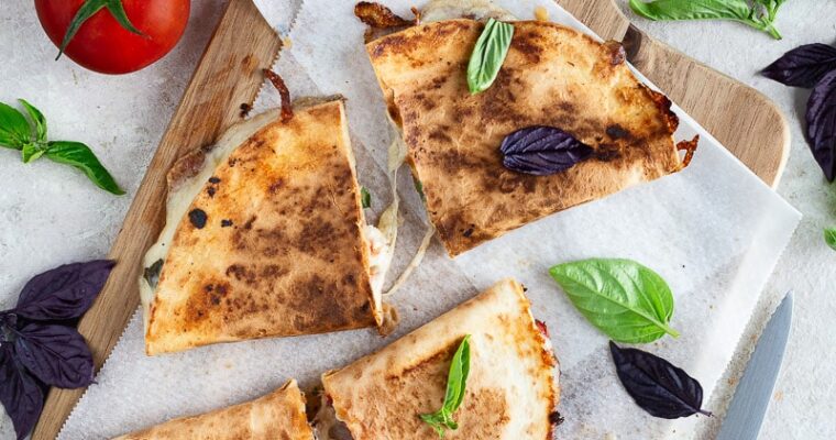 Quesadillas tomate mozzarella express