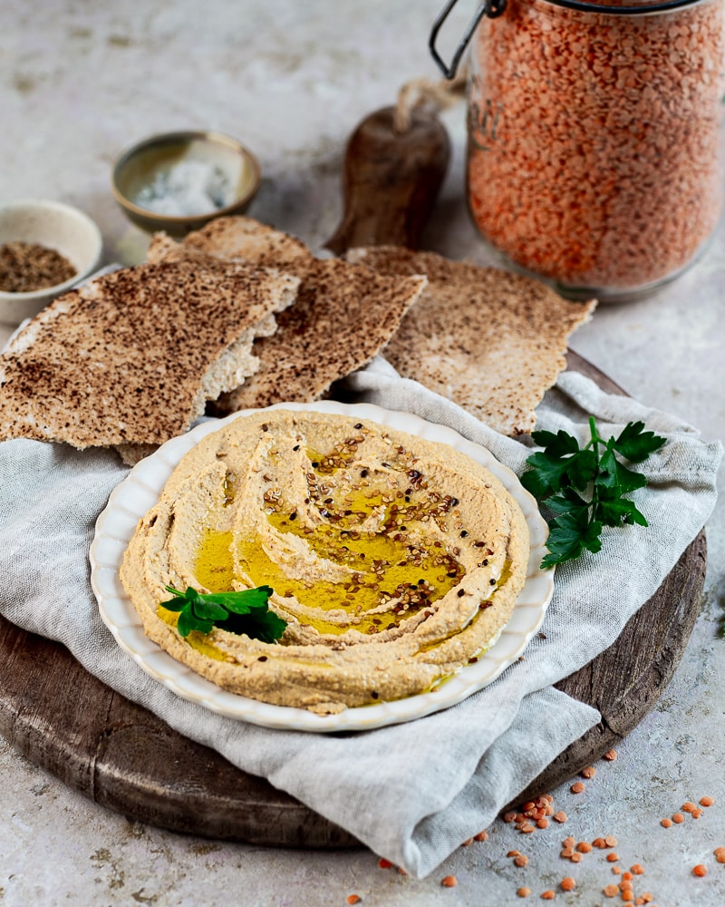 Ceci est un Houmous de lentilles corail ! Oui, je sais un houmous c’est avec des pois chiches . On peut l’appeler un lentous si vous voulez !