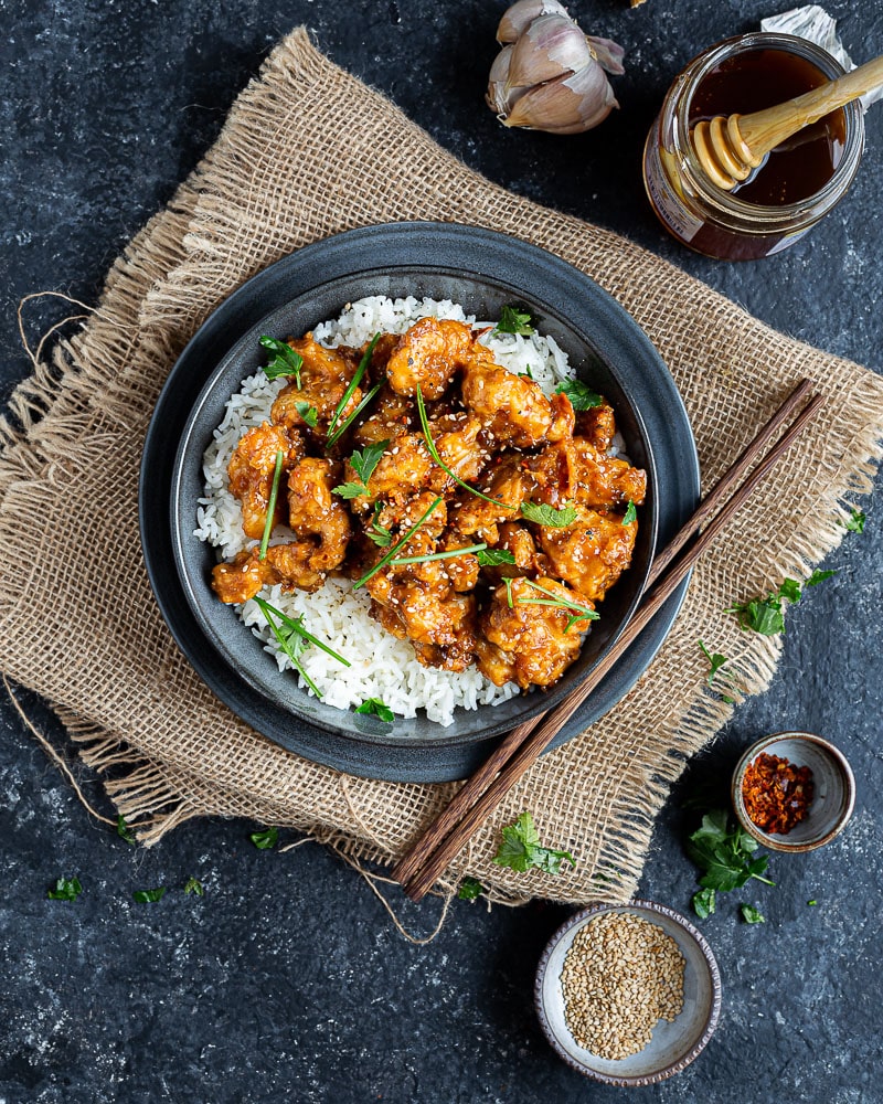 Nuggets de chou-fleur au miel et à l’ail