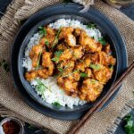Ces Nuggets de chou-fleur sauce au miel et à l’ail vont vous bluffer ! Ils sont inspirés de la cuisine coréenne.