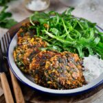 Ces Galettes de lentilles corail cumin et blettes sont une petite merveille, croustillantes et parfumées au cumin !