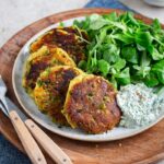 Que diriez-vous de petites Galettes de petits pois à l’indienne ? C’est une façon originale et délicieuse de déguster ce légume de saison !