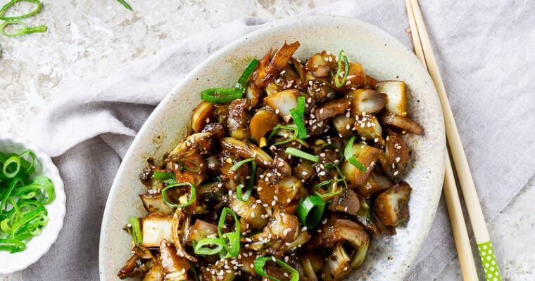 Fanes de chou-fleur à la sauce soja : une recette anti-gaspi savoureuse