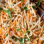 Découvrez la recette de salade céleri rave, pomme et miel, un plat plein de bienfaits. Facile, fraîche et savoureuse, idéale pour l'hiver.