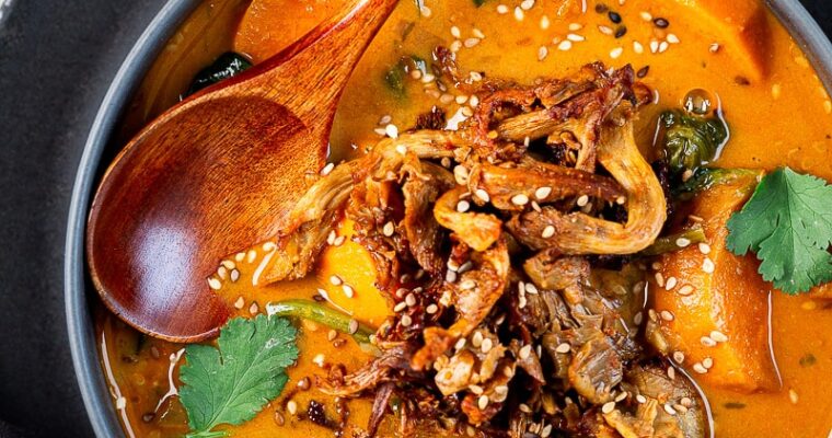 Soupe épicée aux patates douces et pleurotes rôtis : La recette qui va réveiller vos papilles !