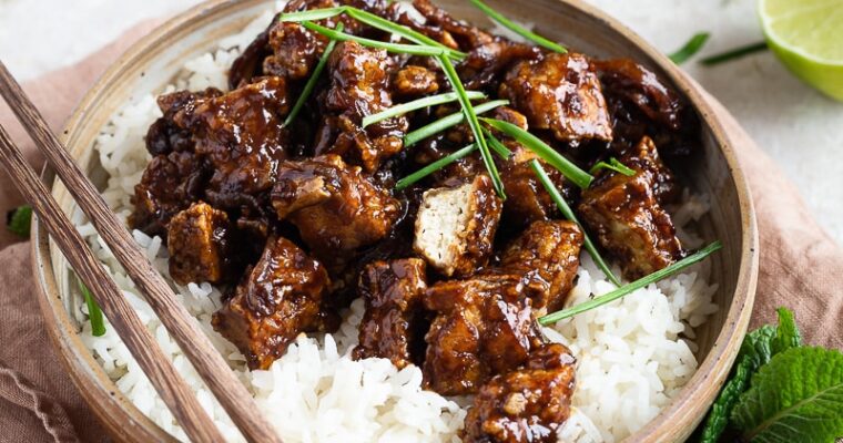 Tofu au caramel : la recette qui va vous réconcilier avec le tofu !