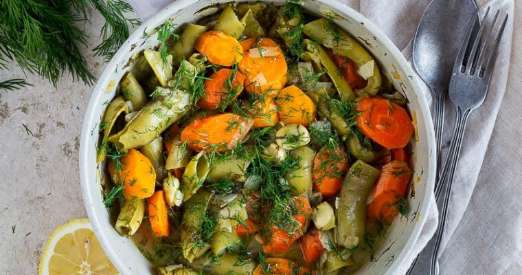 Carottes et fèves à la polita : recette grecque végétarienne & simple