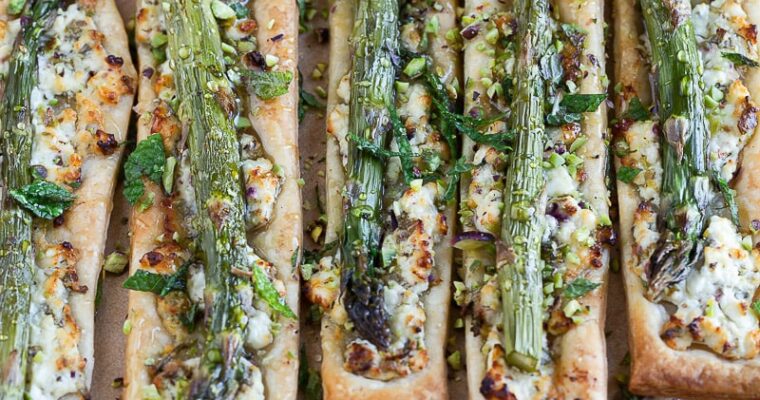 Tartelettes asperges, feta, menthe & pistaches : simples, express et pleines de goût