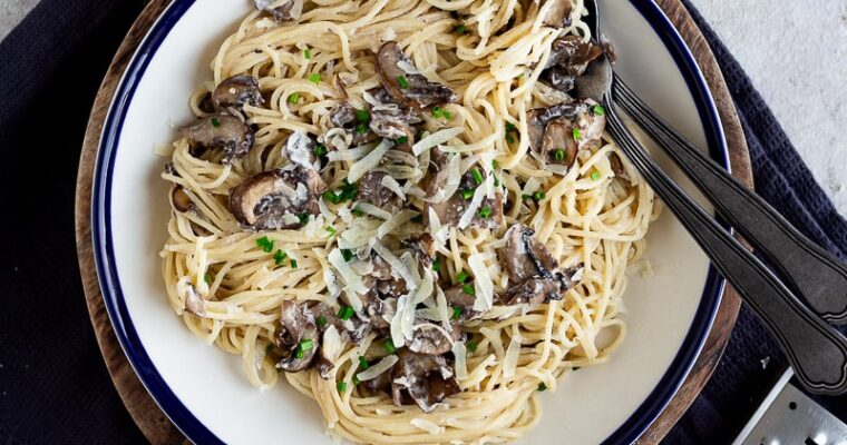 Pâtes aux champignons et à l’ail express : recette rapide et facile